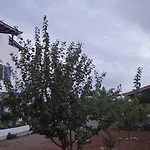 Mylos Garden Livadi