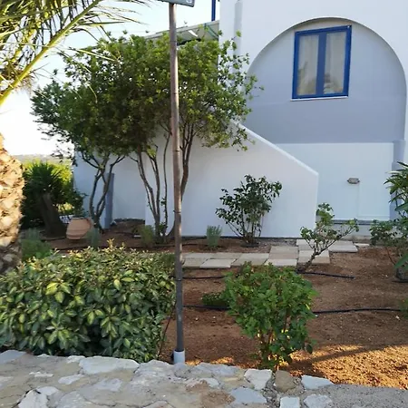 ゲストハウス Mylos Garden Livadi